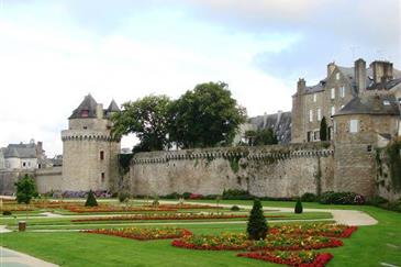 Vannes, ville fleurie en bord de mer